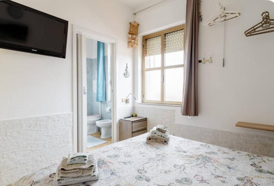 B&B Arcipelago ラ・マッダレーナ エクステリア 写真